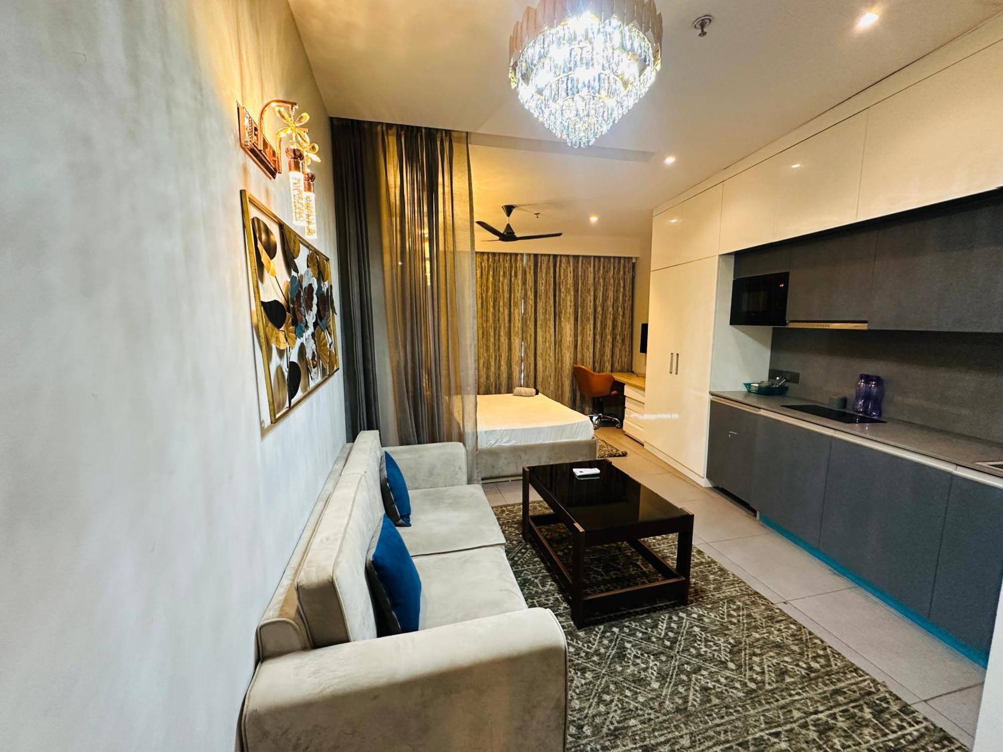 Apartment Elevated Elegance Skyline *
